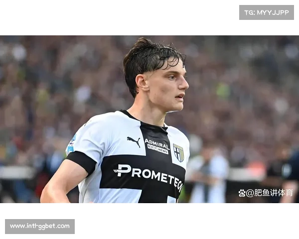 莱奥尼首秀81分钟伤退，队友搀扶下场画面感人